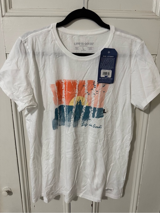 Life Is Good Tops - Life is Good White Graphic Tee with Sunset Print